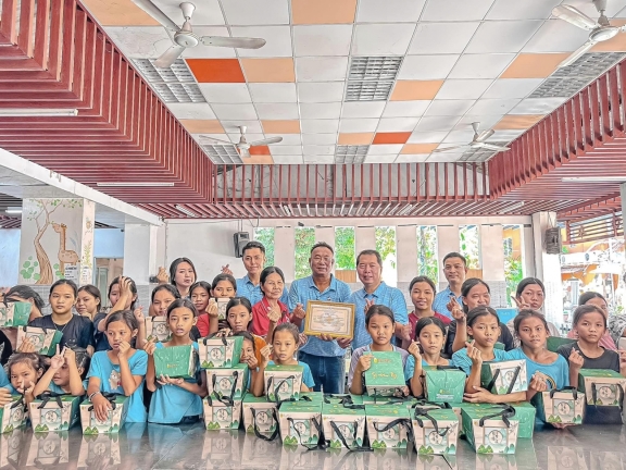 平陽台灣商會端午節做慈善 