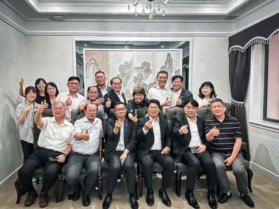  與中華民國教育部次長越南參訪團餐敘  ​