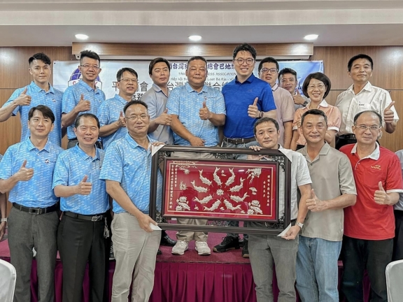 ​ 友會拜訪行程第十站 - 頭頓台商會  ​