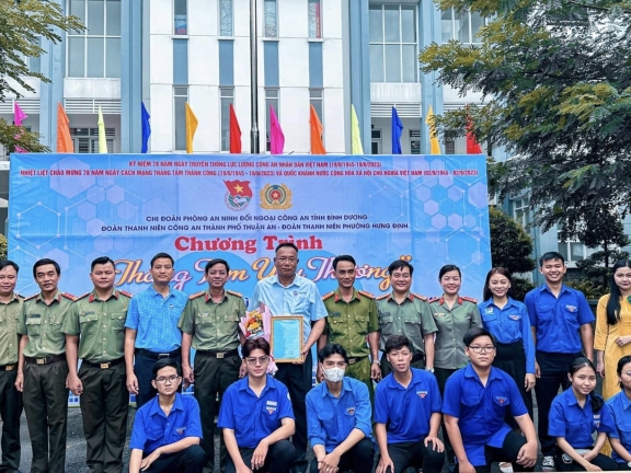 ​ 社會公益攜手合作：平陽紅十字會與台灣商會集資250億越盾！  ​