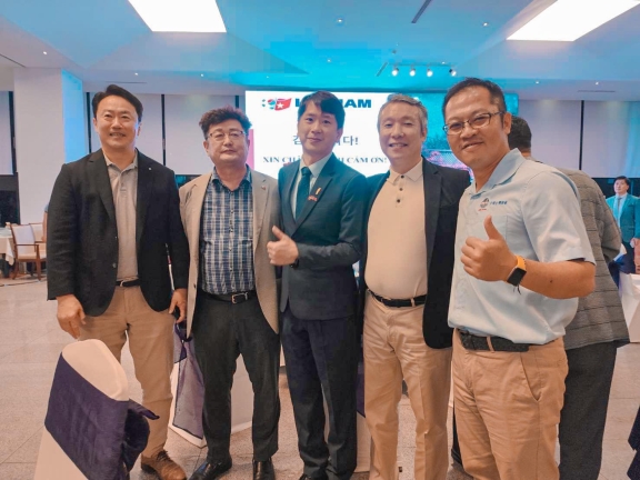 韓國商會邀請平陽台商會參加高爾夫球友誼賽-慈善感恩晚宴