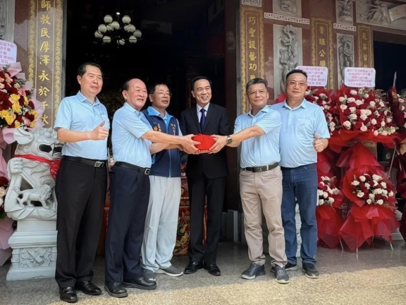 ​ 巧聖先師分靈越南 25周年祝壽慶典，建廟15周年暨越南巧聖廟主任委員交接典禮  ​