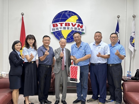 ​  Becamex Tokyu 代表人伊藤章拜訪商會   ​