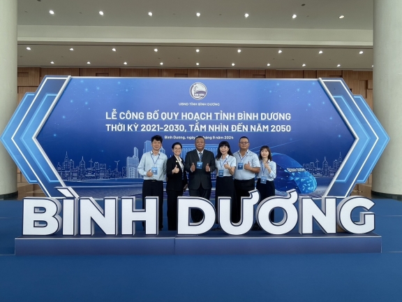 ​  平陽台灣商會出席「2021-2030年和2050年願景平陽省規劃」公佈暨投資促進會議   ​