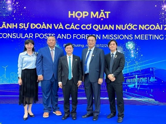 ​  平陽省人委會邀請平陽台灣商會出席「2025年領事團與國外代表機關會議」   ​