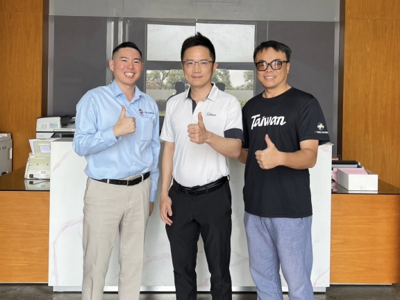 理監事團隊來到 加保保麗龍有限公司 進行會員拜訪