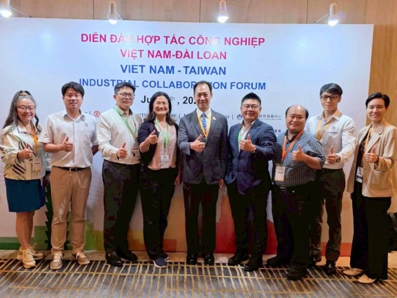 ​  平陽台商會受邀出席 2025 臺越產業合作論壇盛大成功！  ​