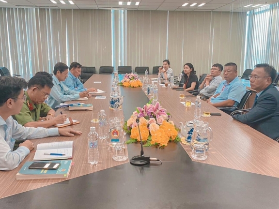 平陽省府座談會